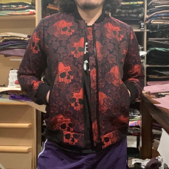 Red bomber jacket - Picture 5 of 6